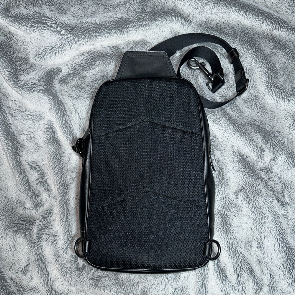 Coach Graham Pack In Blocked Signature Canvas With Varsity Stripe - Picture 4 of 7